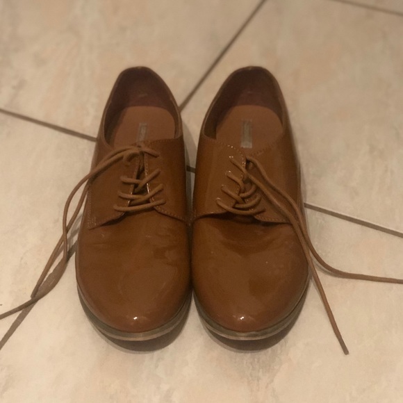 Cooperative pleather oxfords - Picture 2 of 5